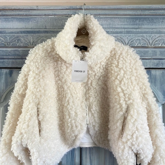 FOREVER 21 Vanilla Faux Shearling Cropped Moto Jacket - Picture 7 of 15